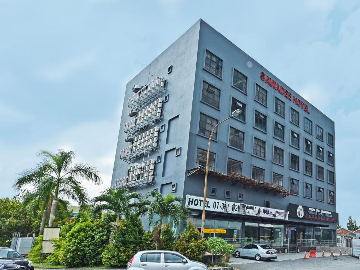 Capital O 90130 Sawadee Hotel Джохор-Бару Экстерьер фото