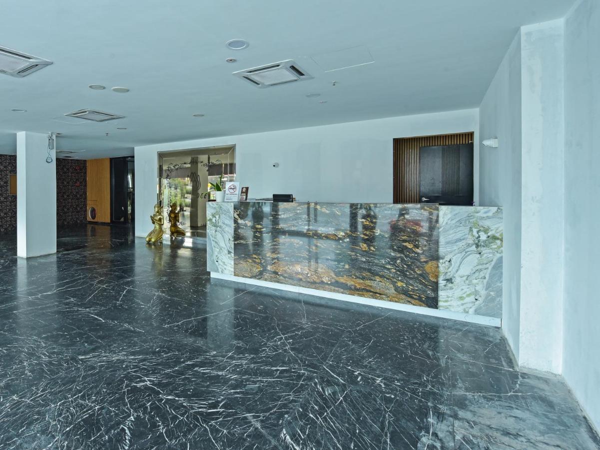 Capital O 90130 Sawadee Hotel Джохор-Бару Экстерьер фото